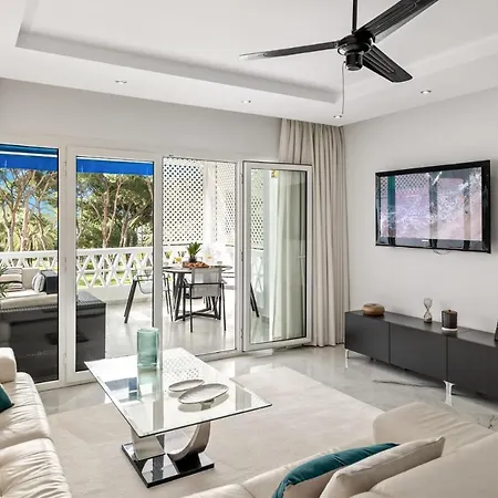 Pool View In Casa Sevilla - Puerto Banus