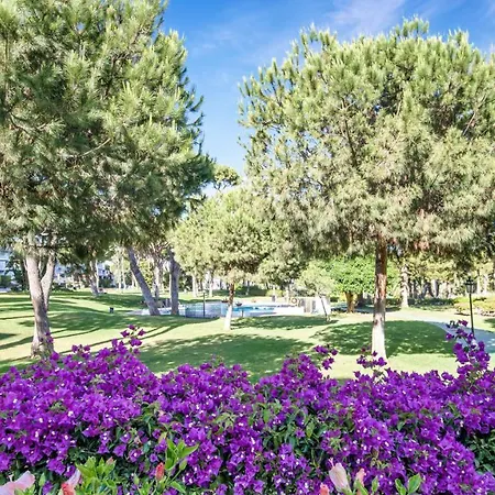 Pool View In Casa Sevilla - Puerto Banus