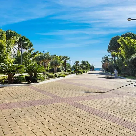 Pool View In Casa Sevilla - Puerto Banus Marbellac