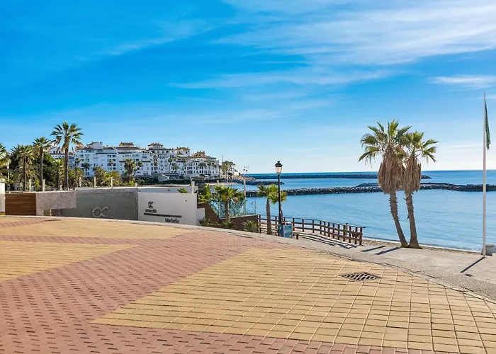 Pool View In Casa Sevilla - Puerto Banus