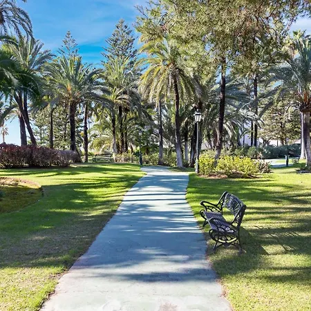 Pool View In Casa Sevilla - Puerto Banus Marbella