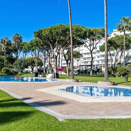 Apartment Pool View In Casa Sevilla - Puerto Banus Marbella